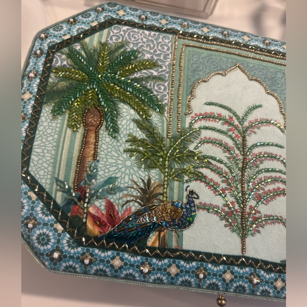 Beaded jewelry box - Picture 9 of 13